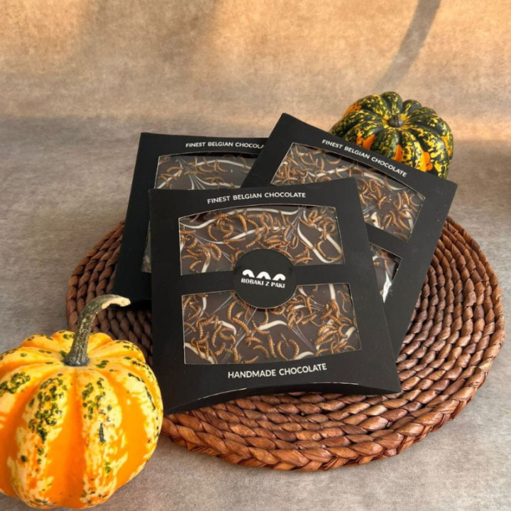 Czekolada Pajęczynka z robakami 154 g